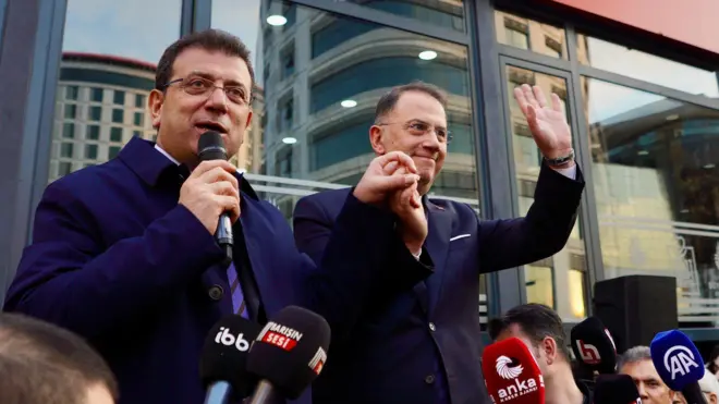 Ekrem İmamoğlu ve Mehmet Murat Çalık