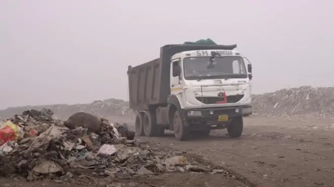 कूड़े के ढेर और उसके आस-पास रहने वालों की मुश्किलें 