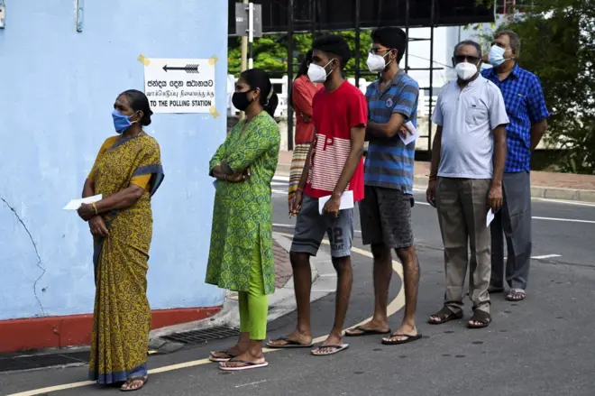 ආණ්ඩුක්‍රම ව්‍යවස්ථාවට අනුව 2024 වර්ෂය තුළ අනිවාර්යෙන්ම රටේ ජනාධිපතිවරණය පැවැත්විය යුතුය.