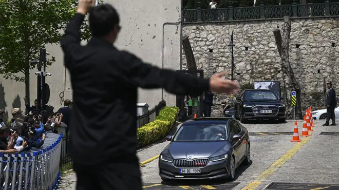 Делегации прибывают на переговоры в Стамбуле