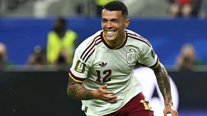 Porro festejando el gol