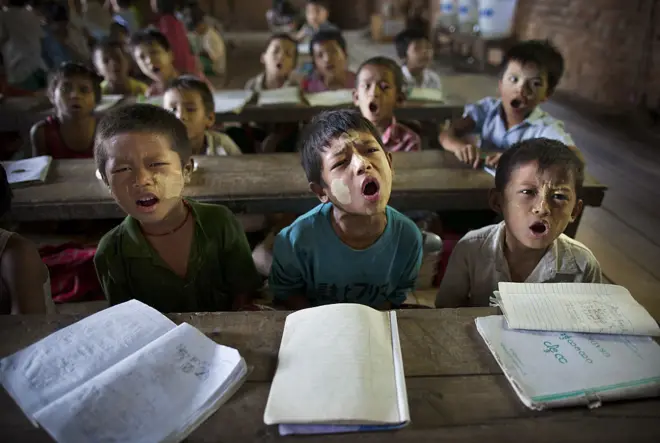 ကျောင်းအပ်နှံသူအရေအတွက် မနှစ်ကပညာသင်နှစ်နဲ့ အတူတူနီးပါးရှိနေ