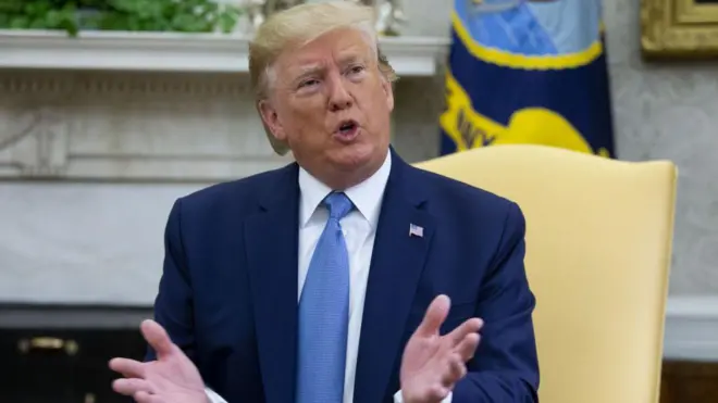  डोनाल्ड ट्रंप 