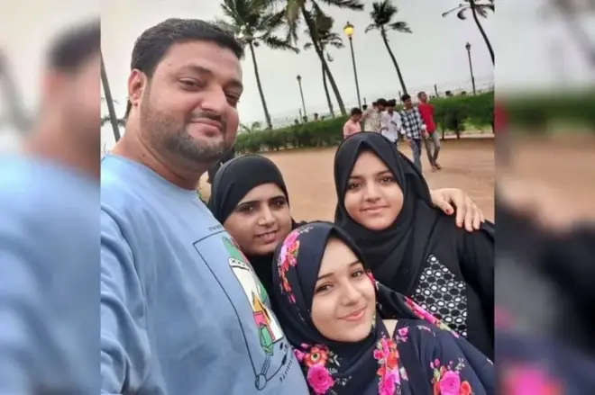 මුම්බායිහි ජීවත් වූ සාමාජිකයින් සිව්දෙනෙකුගෙන් යුතු පවුලක සියලු දෙනා පාචනය සහ වමනය හේතුවෙන් මියගොස් තිබේ.