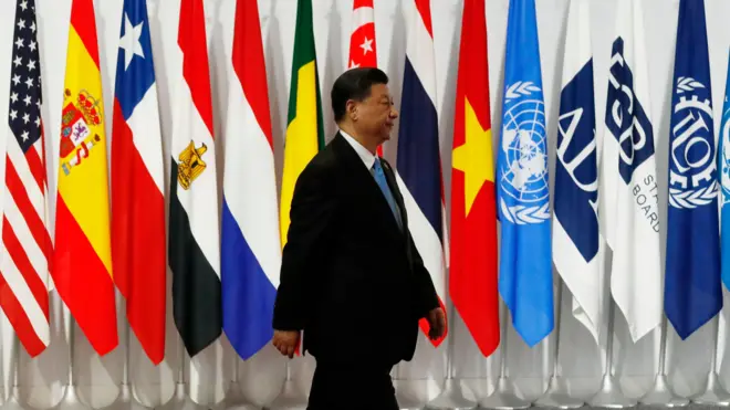 El presidente chino, Xi Jinping, llega a la cumbre de líderes del G20 el 28 de junio de 2019 en Osaka, Japón.