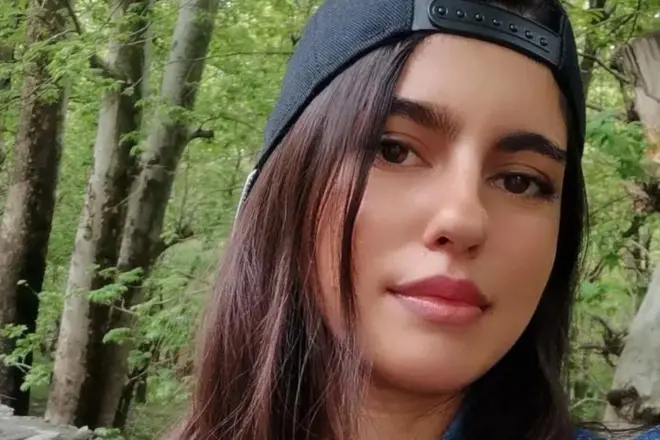 الهه حسین‌نژاد؛ از دستور بررسی حمل‌ونقل عمومی غیررسمی و اینترنتی تا درخواست پدرش که «الهه‌های دیگر» گرفتار نشوند