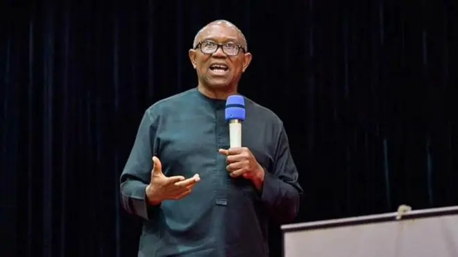 Peter Obi carry microphone for hand dey tok for event