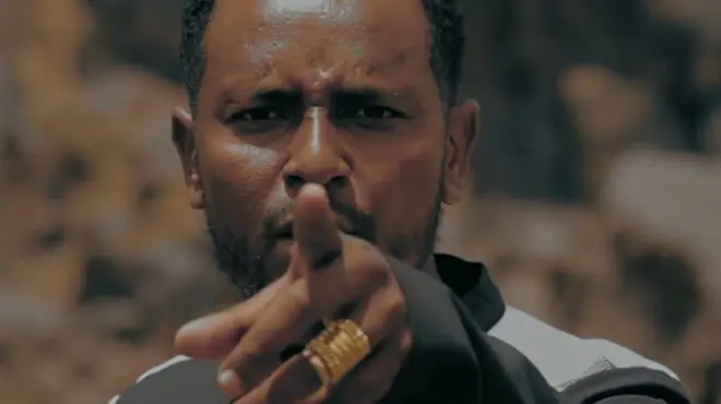 Artist Caalaa Bultumee Oromoo Ormaa Keeniyaa keessa jiraatu ''sirriitti akka beeku'' BBC'tti hime