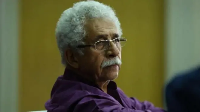 नसीरुद्दीन शाह त्यांच्या रोखठोक वक्तव्यांसाठी प्रसिद्ध आहेत.