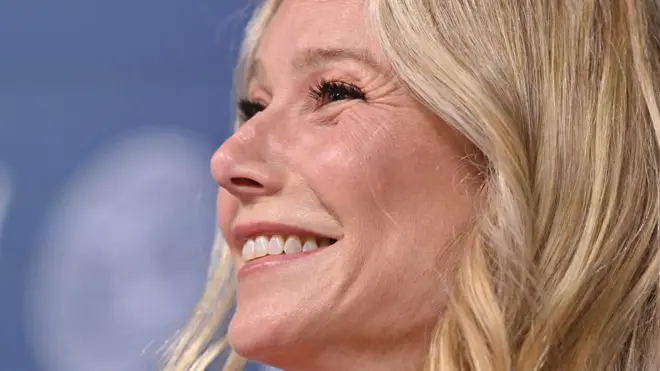 Gwyneth Paltrow sorrindo