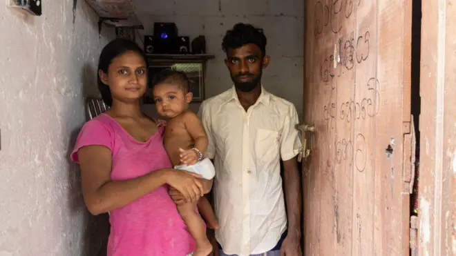 2024 මහ මැතිවරණය ශ්රී ලංකා ඉතිහාසයේ විශේෂිත වූ මැතිවරණයකි. ඡන්ද විමසීම පැවැත්වීමටත් පෙර නවක මුහුණු රැසක් මෙවර පාර්ලිමේන්තුව නියෝජනය කරනු ඇතැයි යන්න අවිවාදිත කාරණයක් බවට පත්ව තිබේ. මීට හේතුව සාම්ප්රදායික සහ පවුල් බලය පැවති ජ්යෙෂ්ඨ දේශපාපනඥයින් රැසක් ස්වයං විශ්රාම ගැනීමට තීරණය කිරීමය. පසුගිය පාර්ලිමේන්තුව නියෝජනය කළ මන්ත්රීවරුන් 50කට අධික පිරිසක් මෙවර මහ මැතිවරණයට තරග නොකිරීමට තීරණය කර තිබේ.