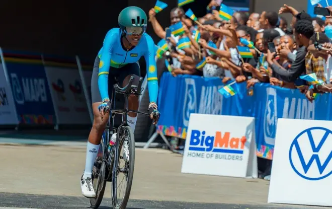 Xaveline Nirere ari gusiganwa mu irushanwa ry'isi i Kigali