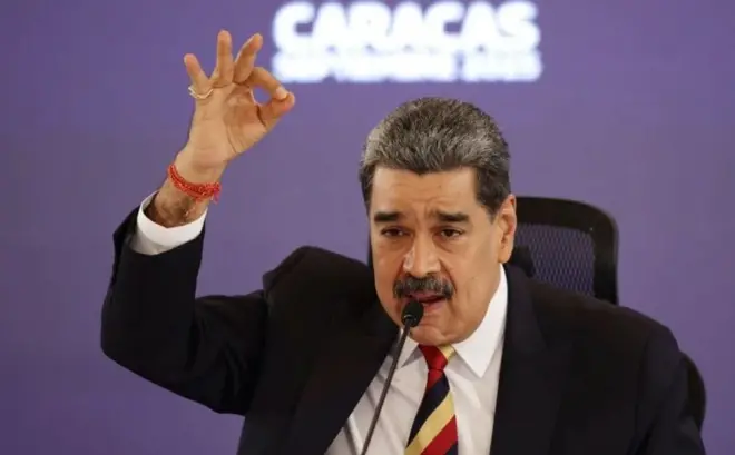 نیکلاس مادورو در حال سخنرانی 