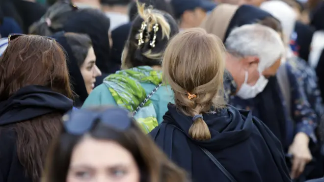 پوشش اختیاری در ایران