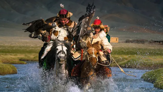 ઈરાન પર્શિયા પર્શિયન ઈરાની ખલીફા બગદાદ મંગોલ ચંગેઝ ખાન ફારસ પારસ હુમલો યુદ્ધ ઇરાન-અમેરિકા-ઇઝરાયલ યુદ્ધ બીબીસી ગુજરાતી હલાકૂ ખાન