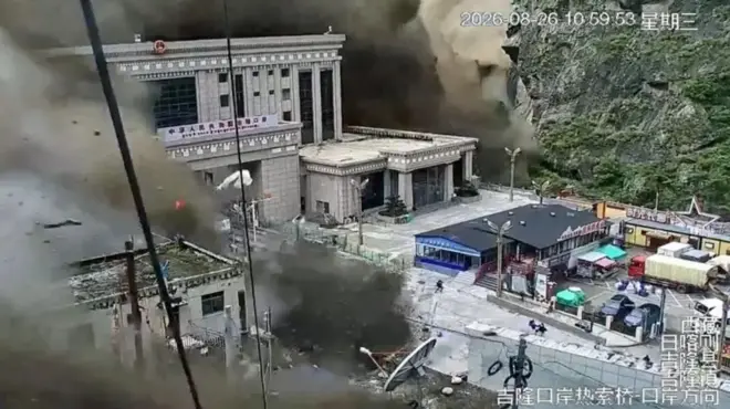 бујична поплава у непалу