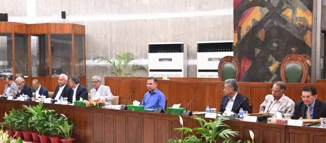 বৃহস্পতিবার রাতে প্রধানমন্ত্রী তারেক রহমানের সভাপতিত্বে মন্ত্রিসভার বৈঠক অনুষ্ঠিত হয়