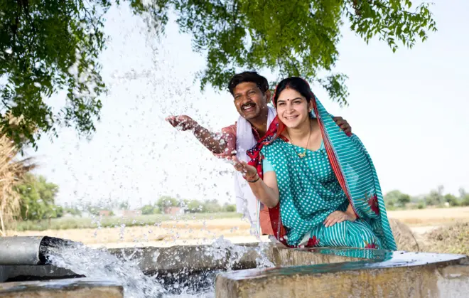 शेतकरी जोडपं