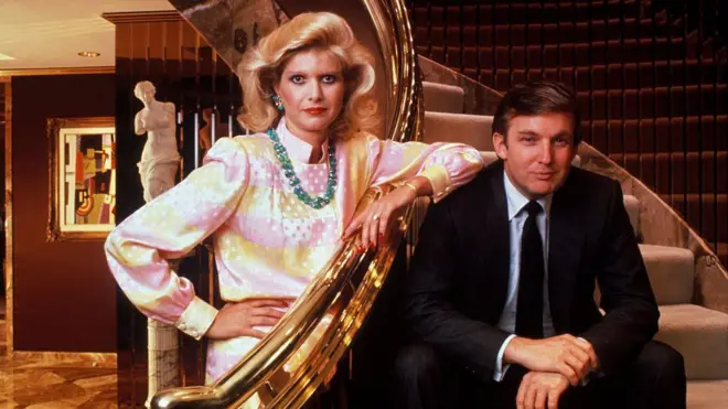 डोनाल्ड ट्रंप अपनी पहली पत्नी इवाना ज़ेल्निकोवा के साथ