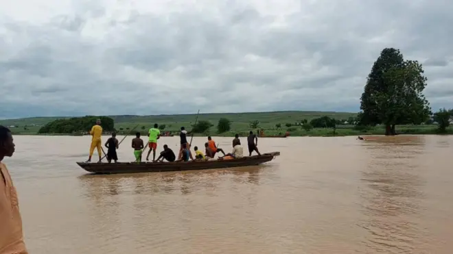 Some pipo for boat dey look for pipo bin miss for boat accident