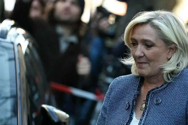 Bà Marine Le Pen