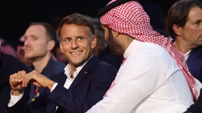 ماكرون وبن سلمان يحضران الحفل الختامي لكأس العالم للرياضات الإلكترونية في القصر الكبير في باريس، فرنسا، في 23 أغسطس/آب 2026. 