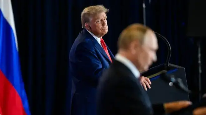 Дональд Трамп і Володимир Путін під час спільної заяви після зустрічі на Алясці, серпень 2025 року