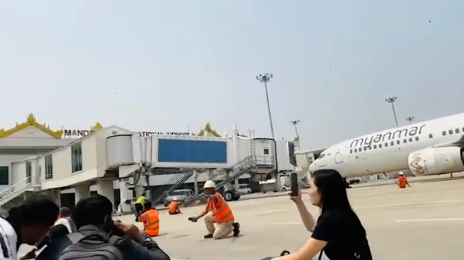 Zemljotres u Mjanmaru i Tajlandu: Ljuljao se avion, prelivala se voda iz bazena sa vrha zgrade