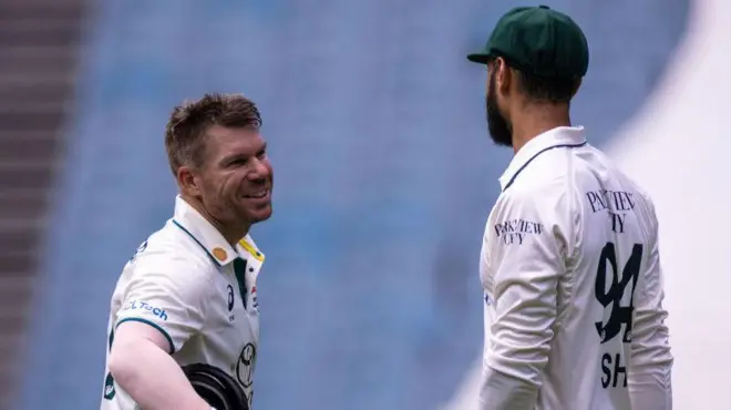 ڈیوڈ وارنر، شان مسعود