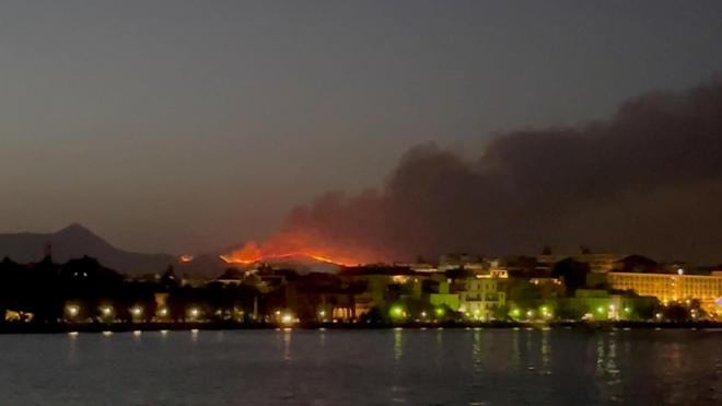 Chamas na ilhasite de aposta para menorCorfu