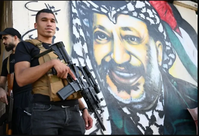 Xariga laba unug oo kala duwan ayaa ku soo beegmaya iyada oo ay cirka isku sii shareerayso xiisadda labada dhinac
