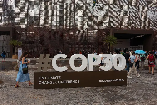Imagem de um mural da COP30