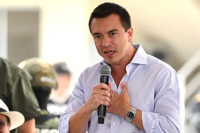 Daniel Noboa é reeleito presidente do Equador