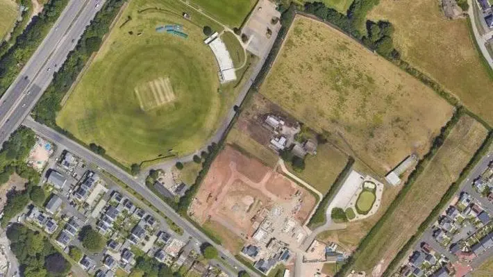 Se podrían construir viviendas en un antiguo campo de golf