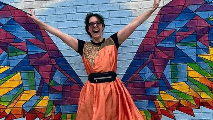 ¿Cómo es llevar un vestido de gala durante todo el año?