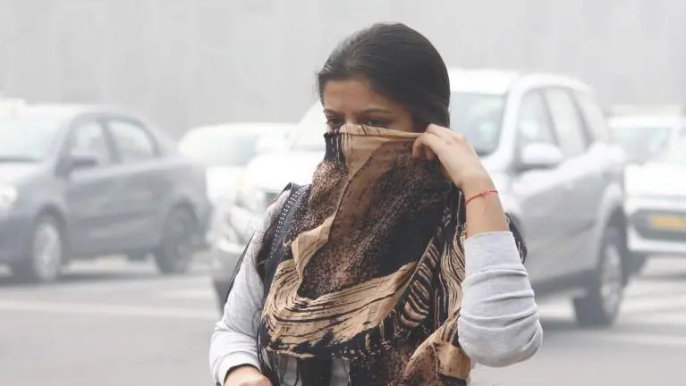 दीपावलीपछि दिल्लीको हावा ‘अति खराब’, तुवाँलोले शहर ढक्यो