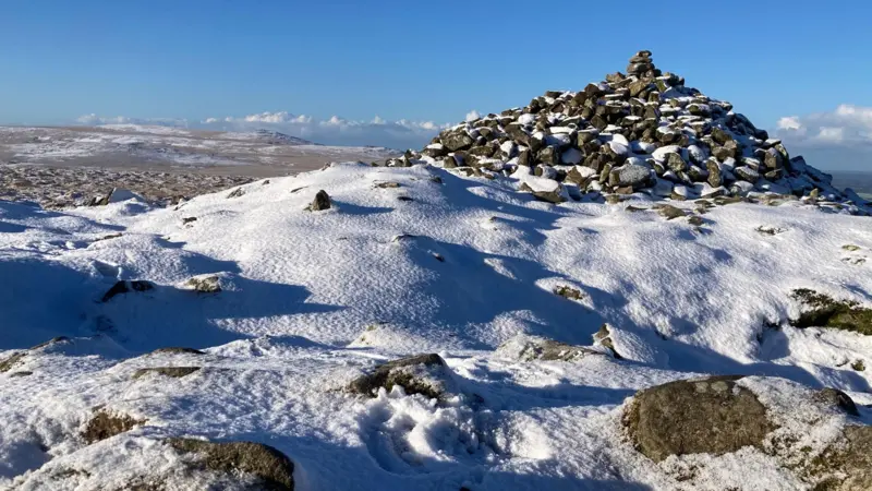 Clases interrumpidas en medio de advertencias de nieve y hielo