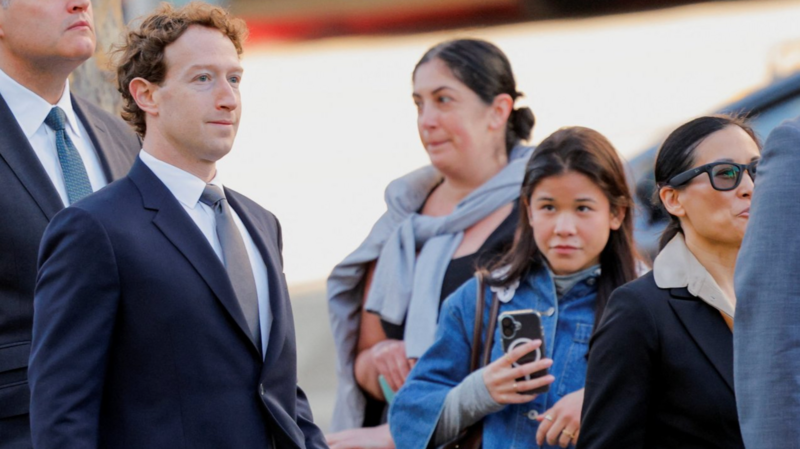 Mark Zuckerberg sosyal medya bağımlılığı davasında mahkemede