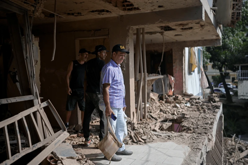 "They didn't give me any explanation as to how he died.": what is known about the Venezuelan military and civilians killed during the US attacks. "They didn't give me any explanation as to how he died.": what is known about the Venezuelan military and civilians killed during the US attacks.