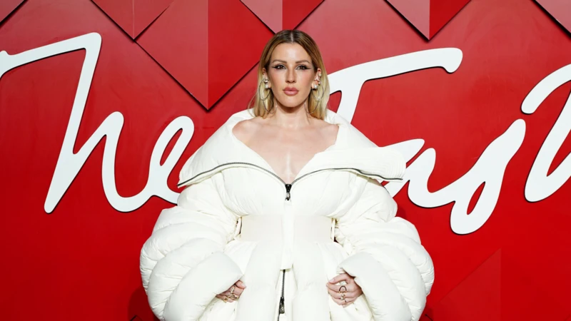 Ellie Goulding nombrada MBE por servicios climáticos