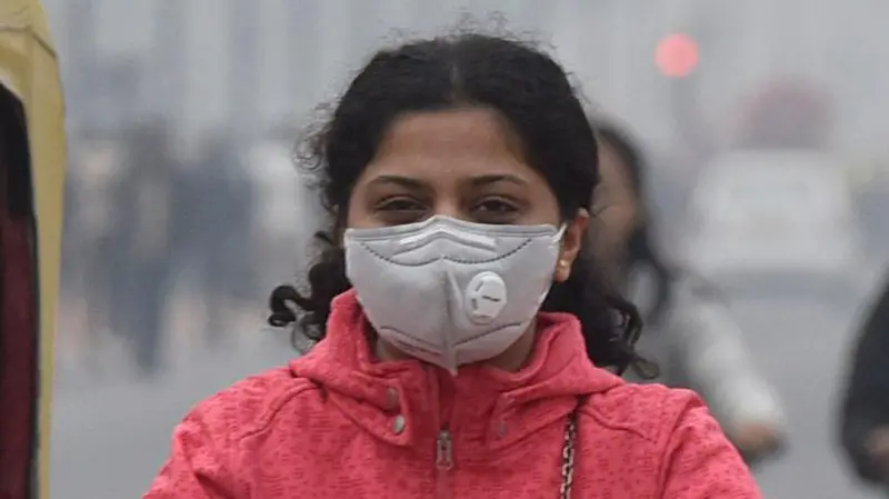 400 से ऊपर एक्यूआई जाने पर हवा में प्रदूषण का स्तर ‘गंभीर’ श्रेणी का माना जाता है.