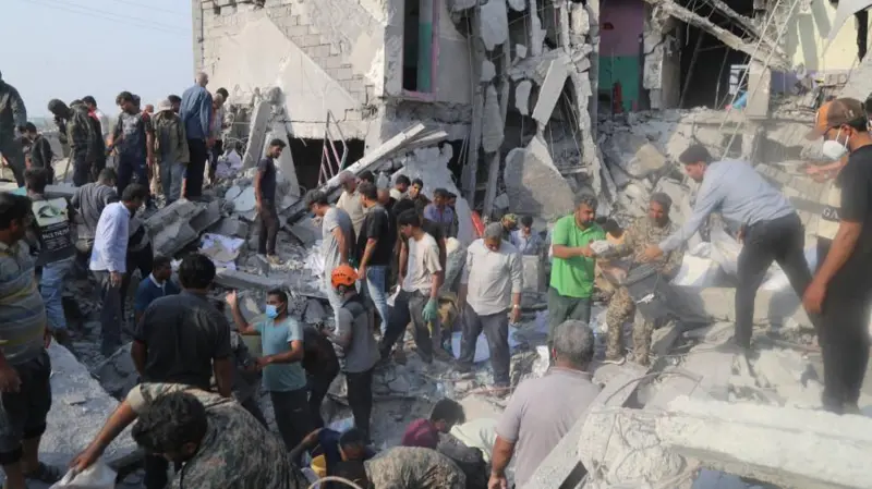 Ataque israelí a escuela en Irán deja 40 niñas muertas y 48 heridas