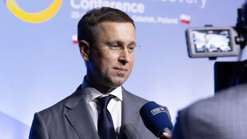В України новий премʼєр - це 48-річний Сергій Корецький