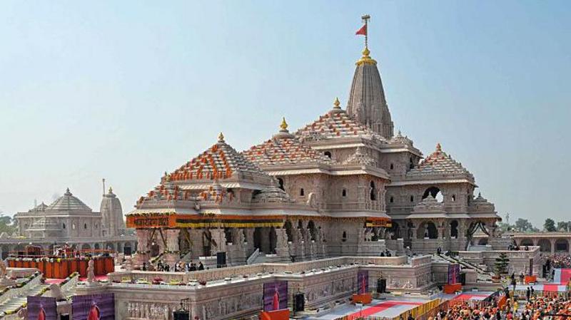 அயோத்தி ராமர் கோவில் காணிக்கை திருட்டு புகார்: கைது செய்யப்பட்ட 8 பேர் யார்? 