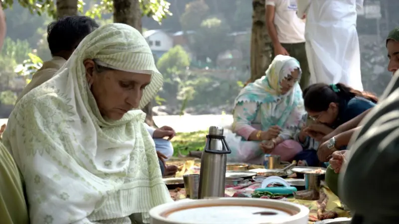 இந்தியா - பாகிஸ்தான் எல்லை கட்டுப்பாட்டுக் கோட்டில் மக்கள் சந்திக்கும் சவால்கள்