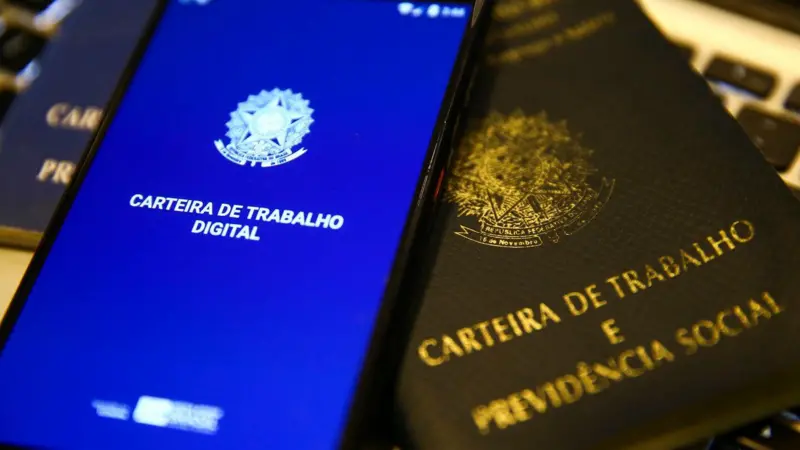 Proposta que prevê fim da escala 6x1 avança na Câmara dos Deputados