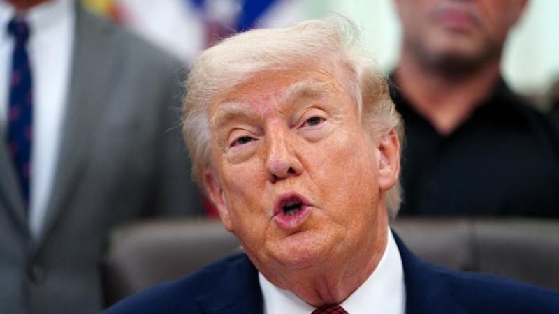 Trump İran'da 'çılgın iç çekişme var' dedi, Hürmüz'de 'vur emri' verdi