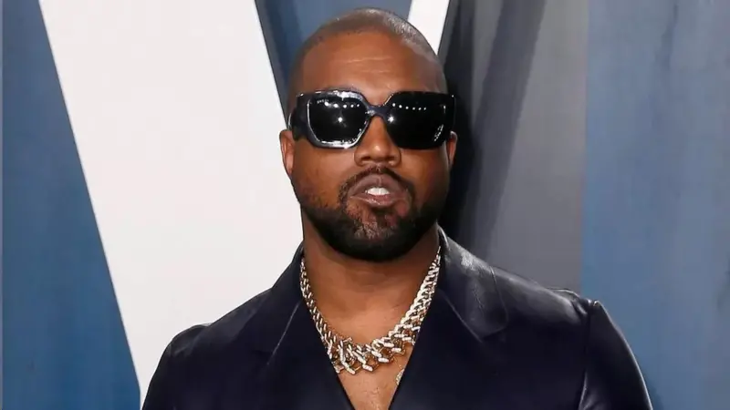 카니예 웨스트의 모습