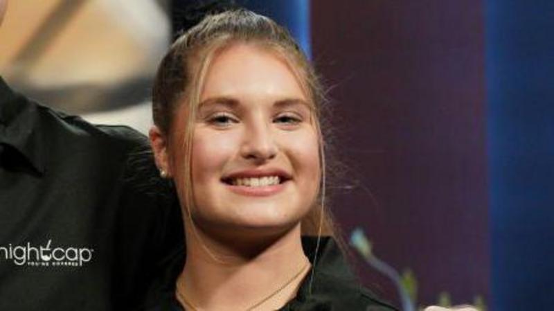 La adolescente que creó un exitoso negocio luego de que drogaran a una amiga con una bebida en un bar