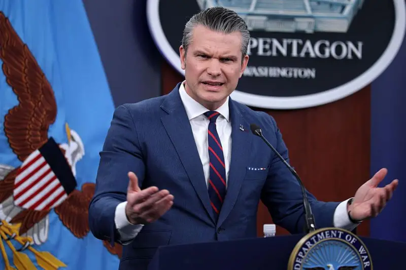 "القوميون الإنجيليون في إدارة ترامب يدمرون الجانب الأخل